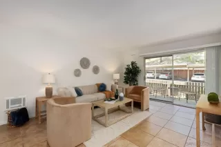 Photo #1: 230009315 Listing 