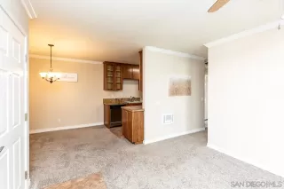 Photo #6: 230009338 Listing