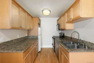 Photo #4: 230009345 Listing