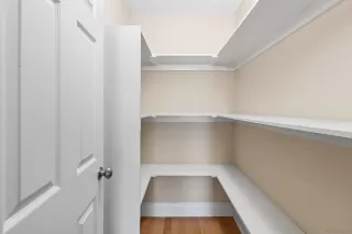 Photo #5: 230009345 Listing