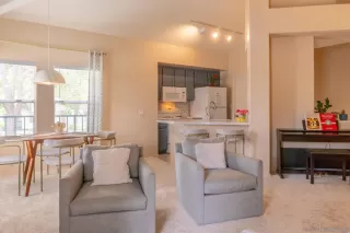 Photo #6: 230009355 Listing