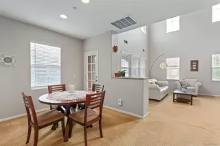 Photo #5: 230009398 Listing 