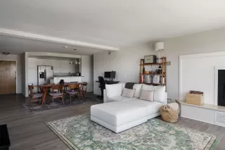 Photo #3: 230009402 Listing