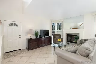 Photo #4: 230009405 Listing