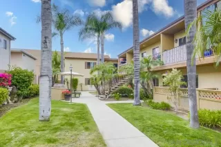 Photo #3: 230009407 Listing