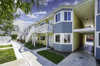 Photo #2: 230009408 Listing