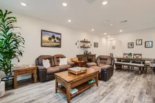 Photo #4: 230009479 Listing