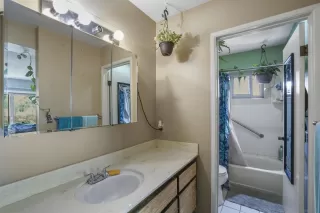 Photo #3: 230009485 Listing