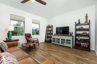 Photo #2: 230009509 Listing