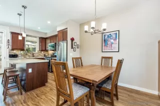 Photo #3: 230009509 Listing