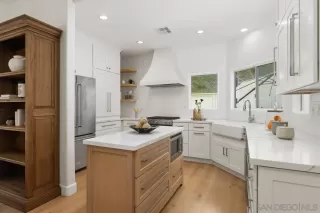 Photo #1: 230009515 Listing