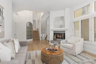 Photo #3: 230009515 Listing