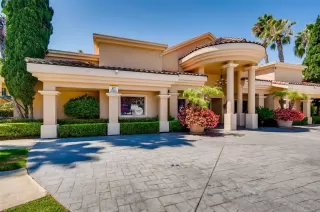 Photo #4: 230009535 Listing