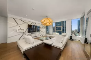 Photo #6: 230009553 Listing