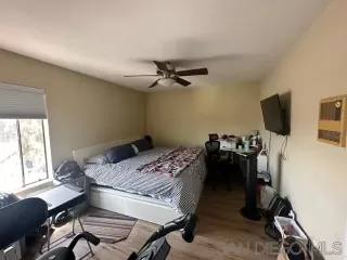 Photo #4: 230009563 Listing