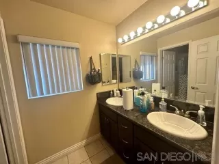 Photo #5: 230009563 Listing