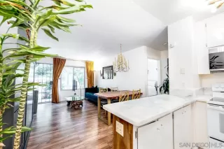 Photo #6: 230009566 Listing