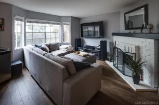 Photo #4: 230009614 Listing