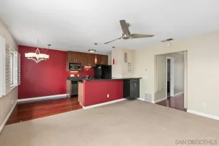 Photo #5: 230009620 Listing