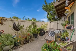Photo #3: 230009636 Listing