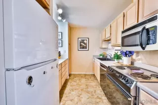 Photo #6: 230009637 Listing