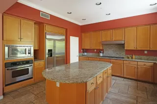 Photo #4: 230009666 Listing