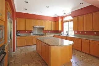 Photo #5: 230009666 Listing