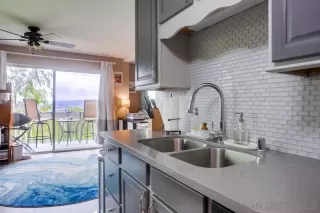 Photo #4: 230009695 Listing