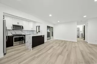 Photo #2: 230009702 Listing