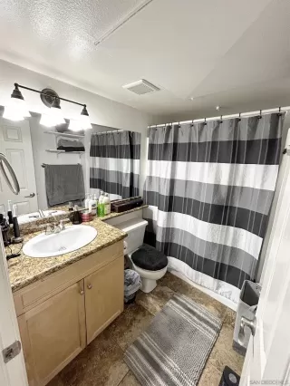 Photo #4: 230009703 Listing 