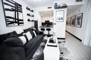 Photo #4: 230009705 Listing