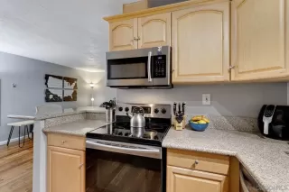 Photo #4: 230009712 Listing