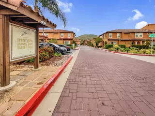 Photo #5: 230009737 Listing 