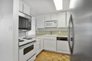 Photo #5: 230009740 Listing