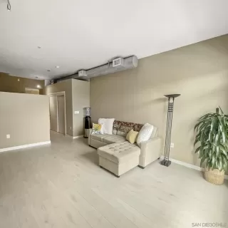 Photo #5: 230009795 Listing