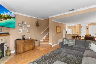 Photo #5: 230009842 Listing