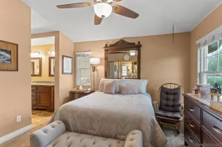 Photo #6: 230009842 Listing