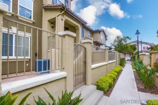 Photo #3: 230009843 Listing