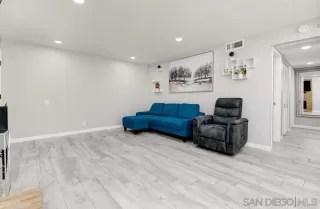 Photo #5: 230009892 Listing