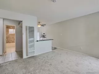 Photo #4: 230009904 Listing