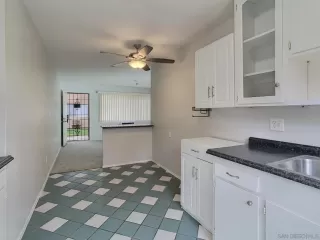 Photo #6: 230009904 Listing