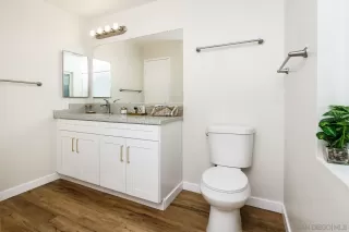 Photo #6: 230009905 Listing