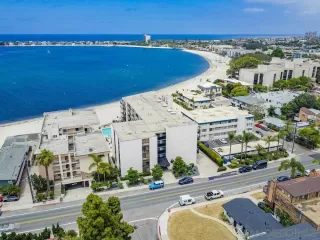 Photo #5: 230009911 Listing