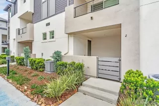 Photo #3: 230009924 Listing