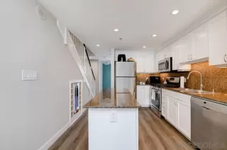 Photo #3: 230009951 Listing