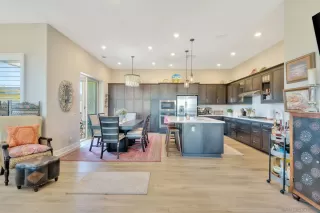 Photo #2: 230009959 Listing