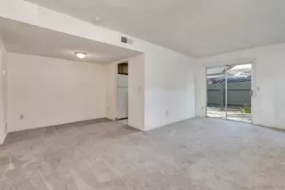 Photo #6: 230009999 Listing