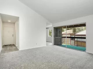 Photo #5: 230010014 Listing