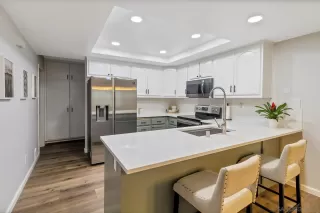 Photo #5: 230010022 Listing