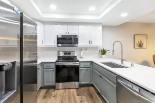 Photo #6: 230010022 Listing